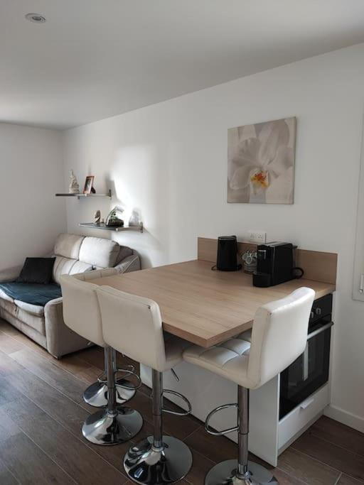 Charmant Appartement 2 Pieces Proche Disneyland Villeneuve-Saint-Denis 외부 사진